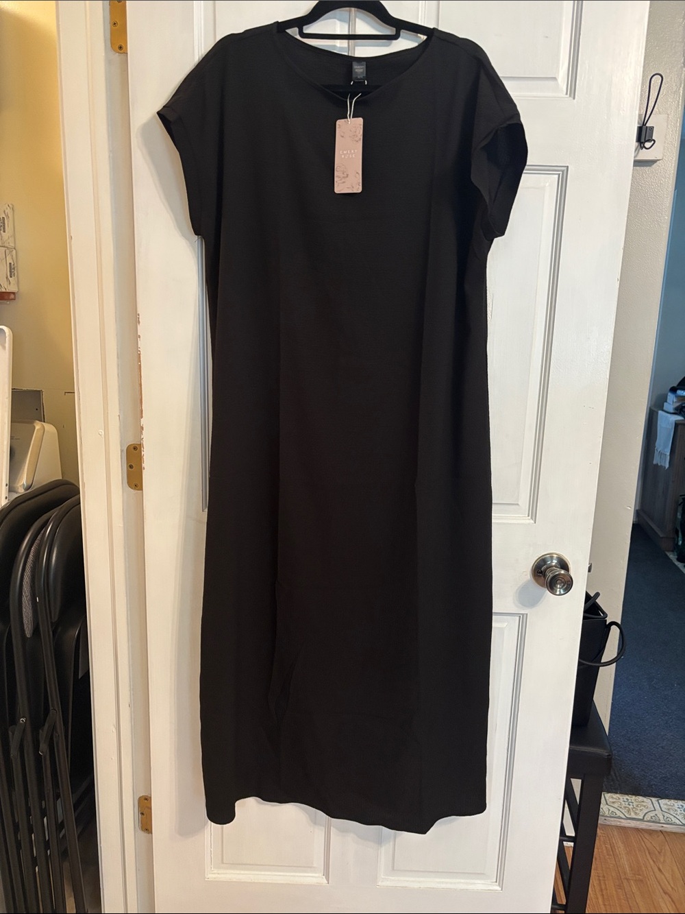 Everyday Black Maxi Shift Dress - Women